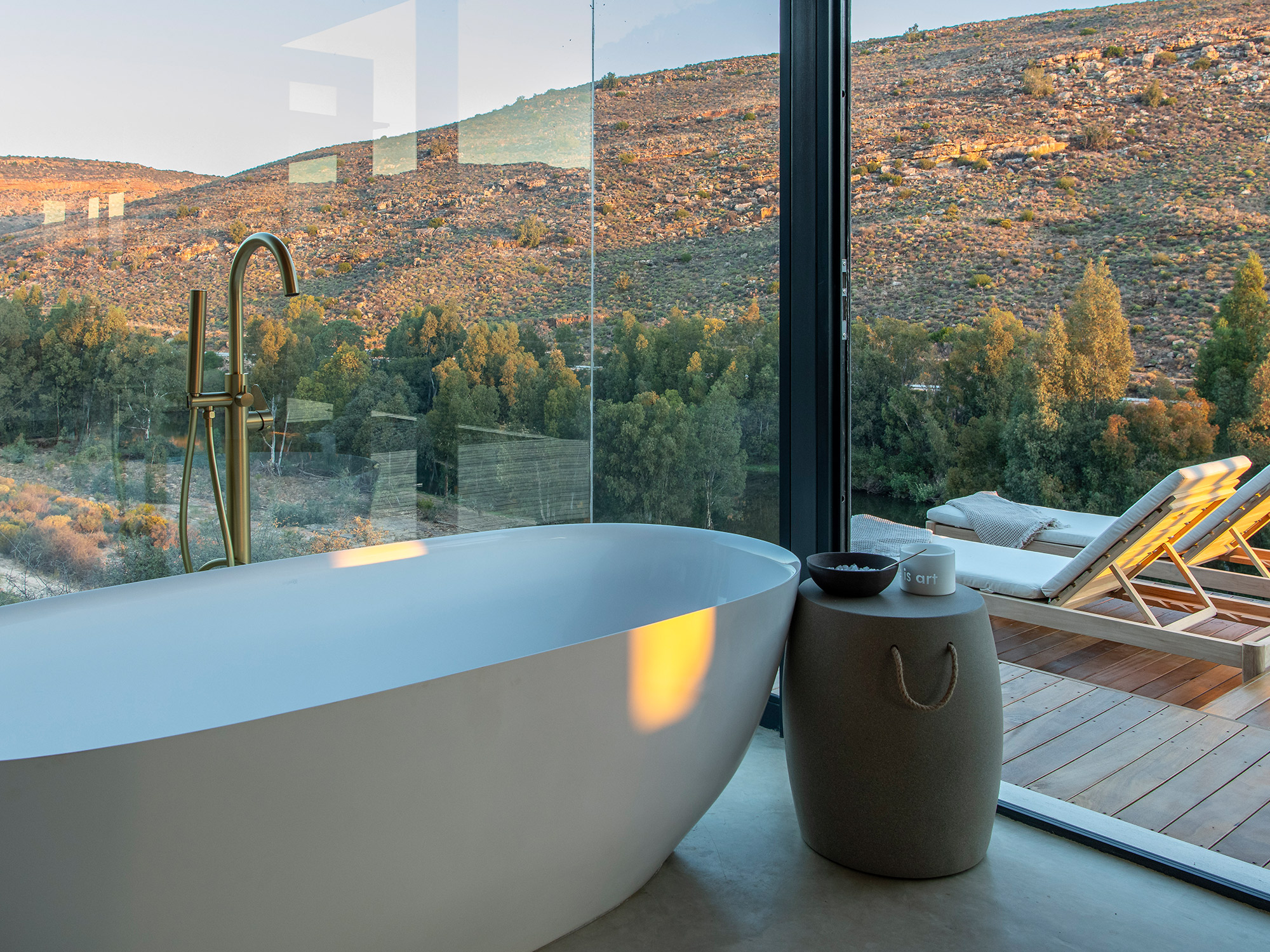 Ananda-Cabin-bathroom---Ashante-Boutique-Retreat
