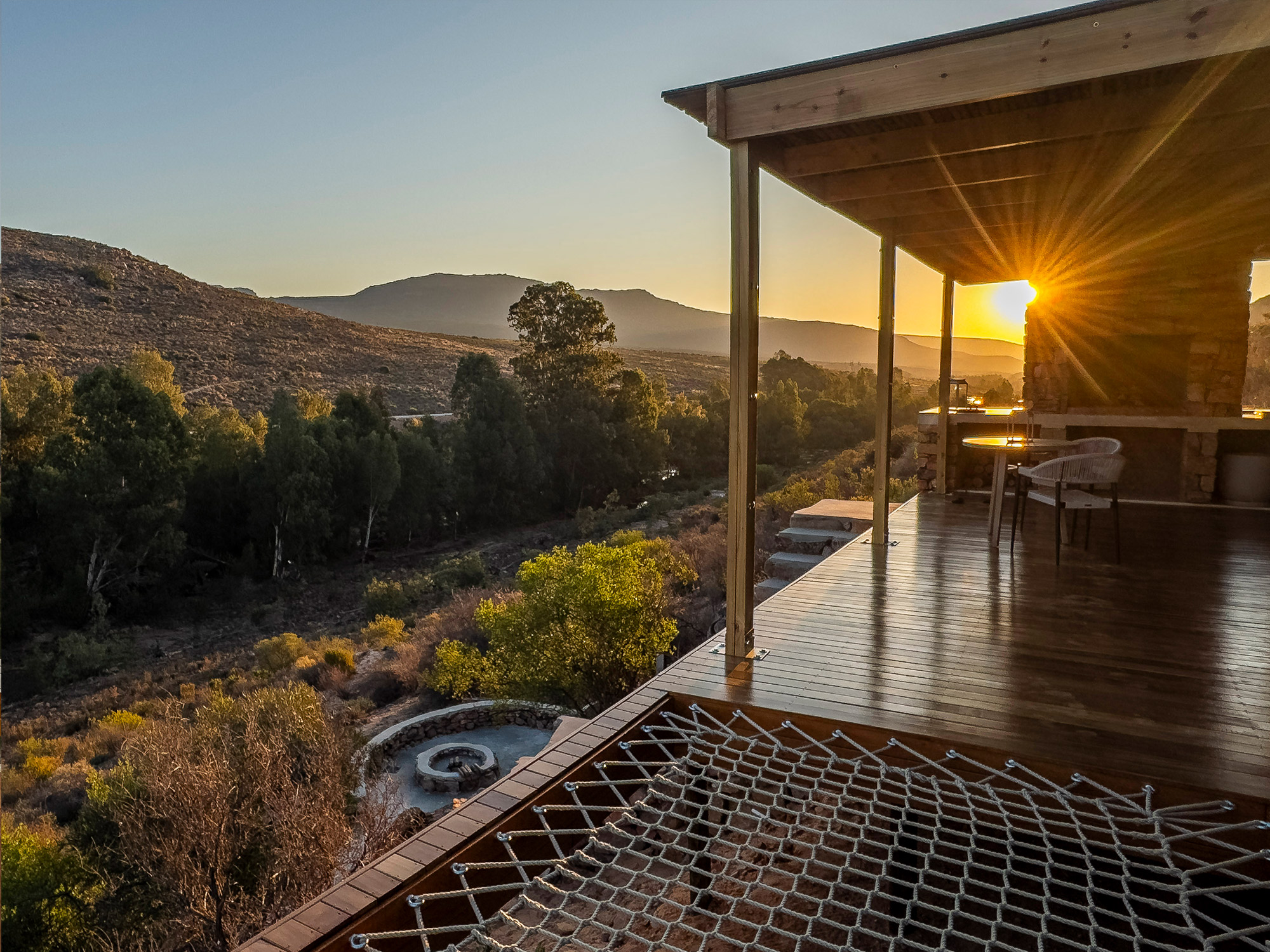 Ananda-Cabin-sunset-views---Ashante-Boutique-Retreat